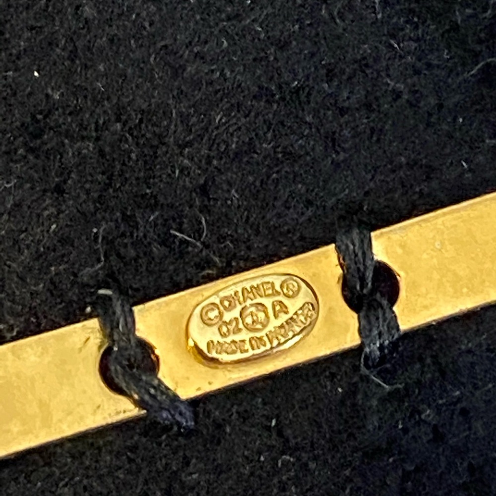 Chanel CC logo purse pin brooch - Picture 4 of 7